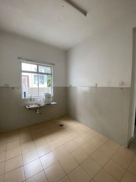 Cassis, Kota Emerald West - 5