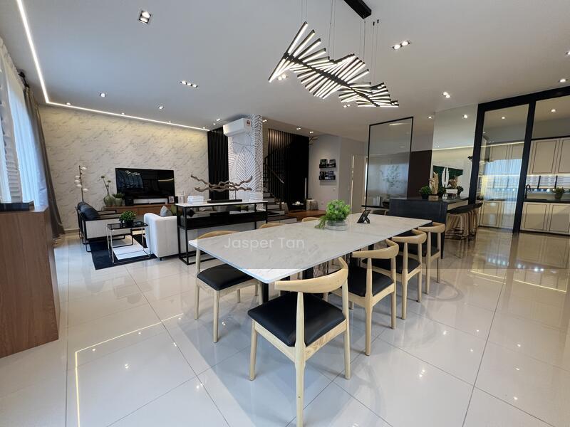 Semenyih Eco Forest 40x75 End Lot Private Garden Home 2 Storey For Sale - 2