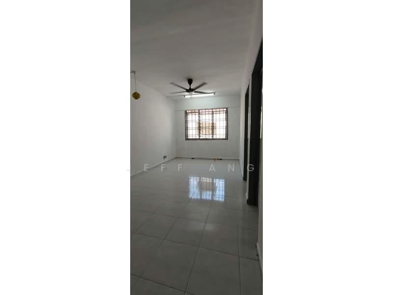 Rumah Pangsa Akasia - 2