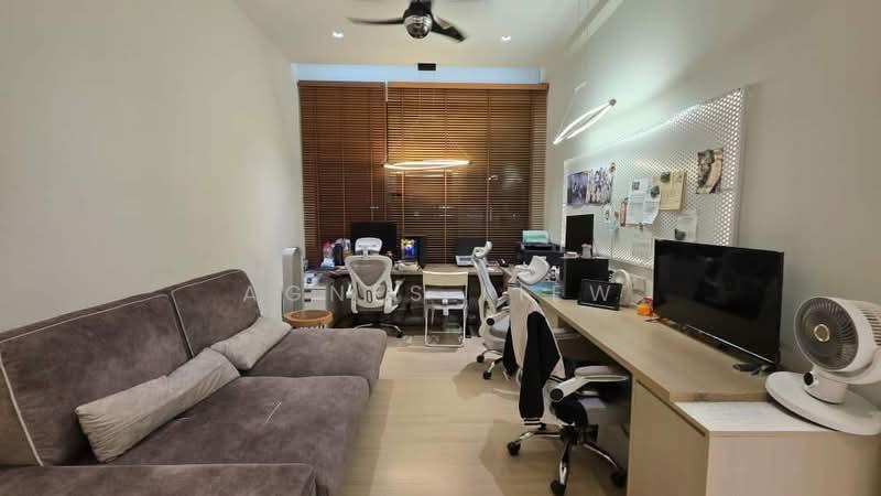 Trinity Pentamont - 1