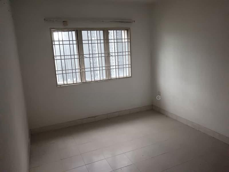 Flora Damansara Apartment - 3
