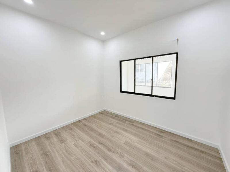 Johor Jaya Johors Jayas - 5