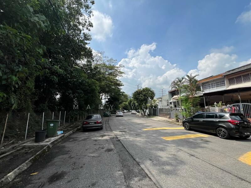 Taman Connaught - 2
