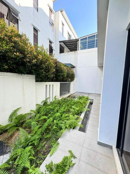 The Canal Garden South, Horizon Hills - 3