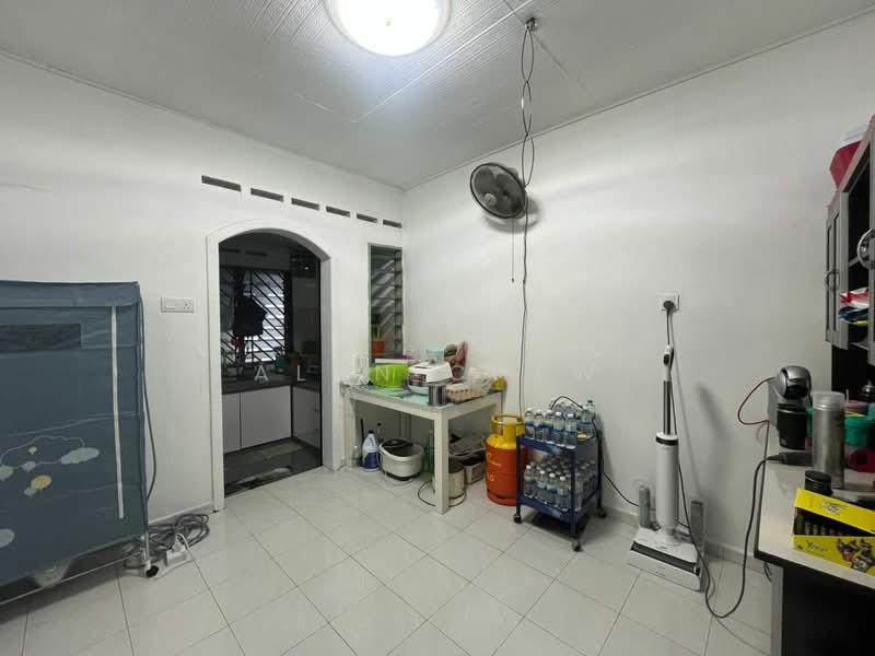 TAMAN UNIVERSITI - 5