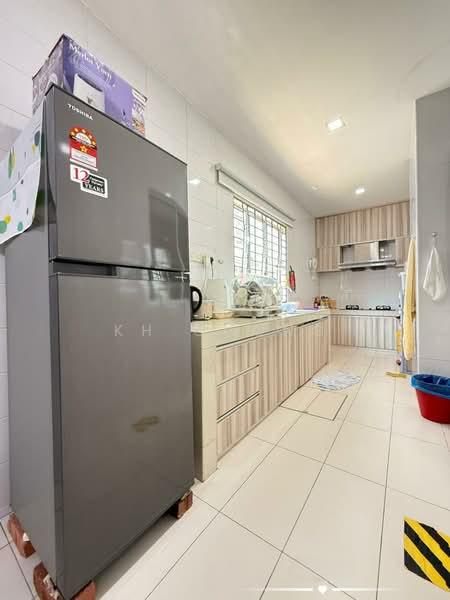 Ellis, Bandar Bukit Raja - 5