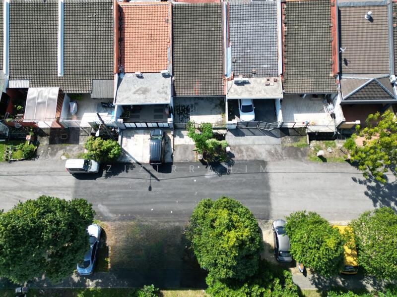 SS 4B, Taman Kelana Jaya - 4