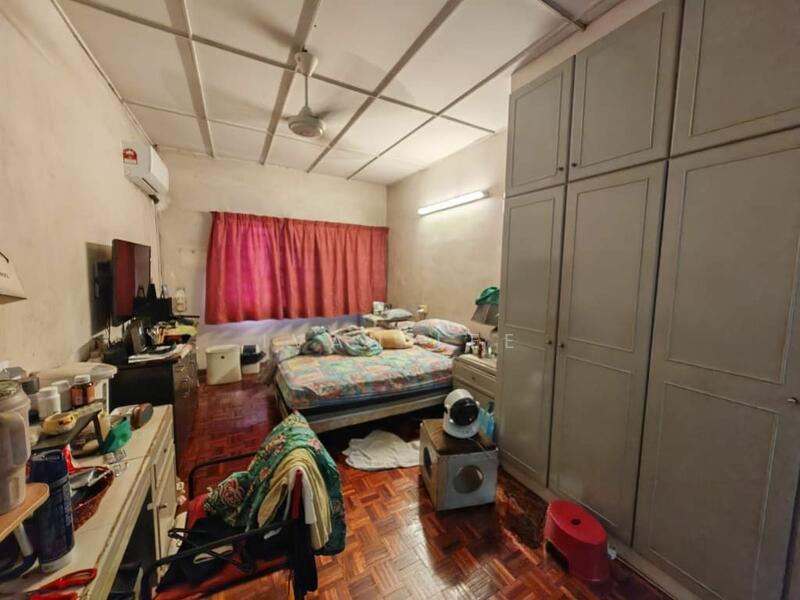2-storey Terrace House at SS2 - 4