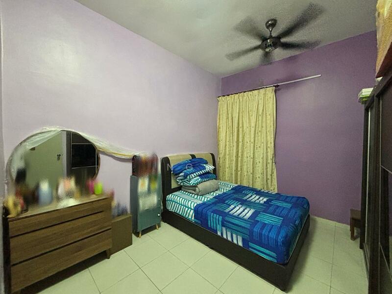 Single Storey Terrace Putera Indah Tongkang Pechah Batu Pahat - 4