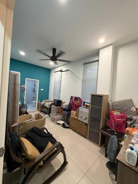 BANDAR CEMERLANG - 4
