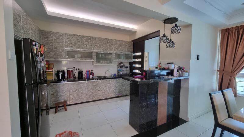 Platino Condominium - 4