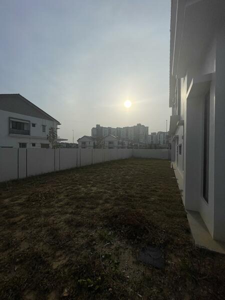 Sejati Lakeside 2 - 2