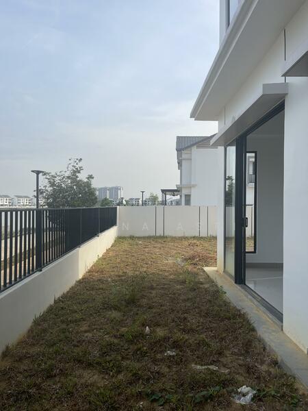 Sejati Lakeside 2 - 3