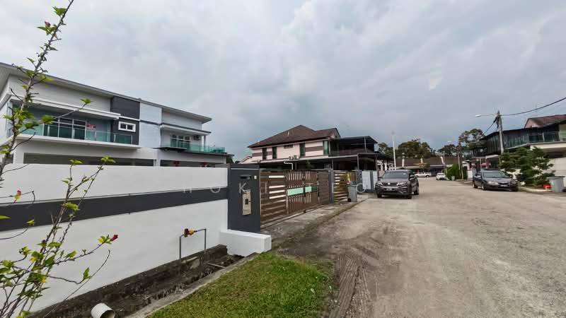 Taman Cempaka Kuning - 2