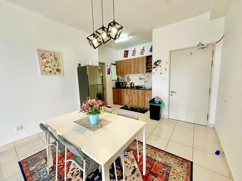 Alanis Residence - 3
