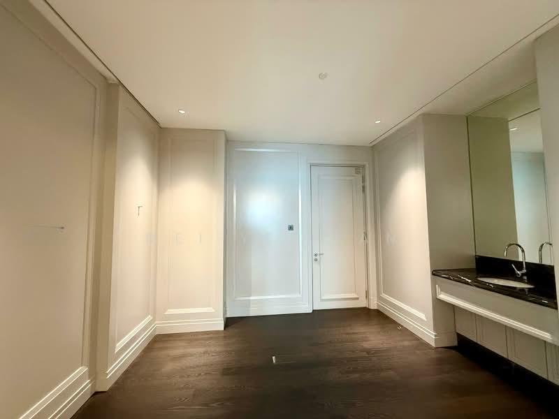 St Regis - 2