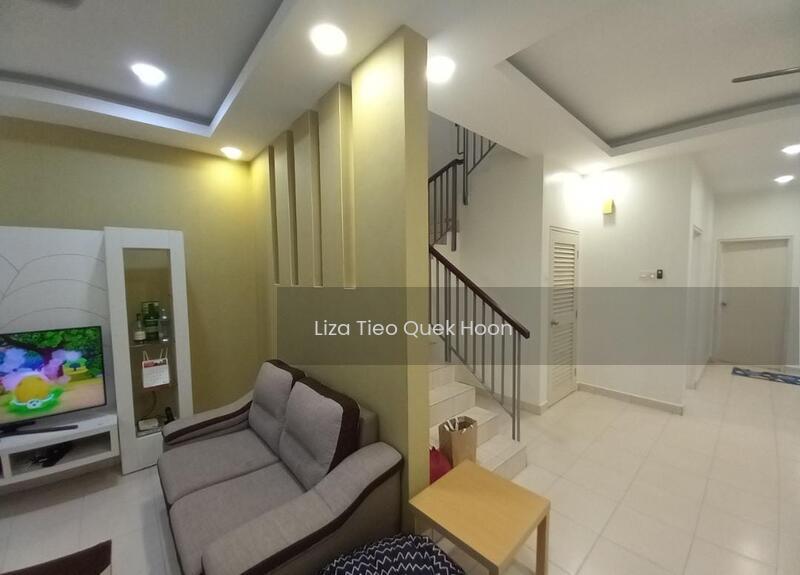 Terrace house at Bandar Seri Coalfields - 1