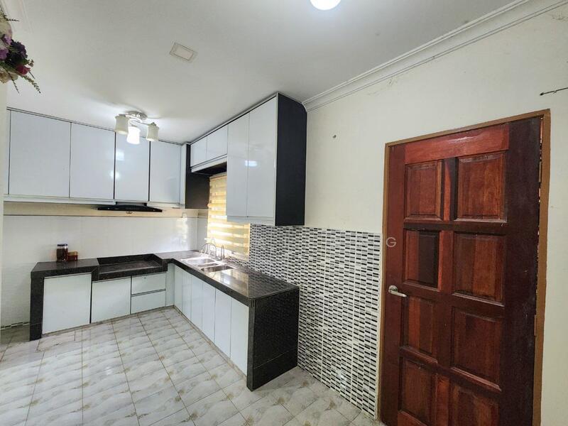 Acacia Park 4B - 4