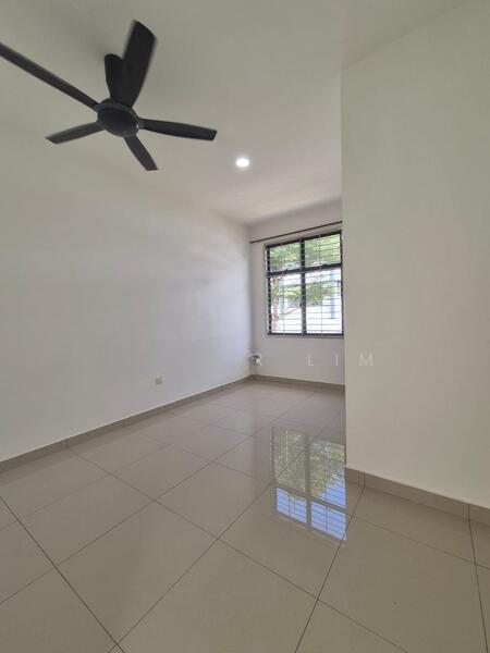 Bandar Cemerlang Double Storey Terrace - 4