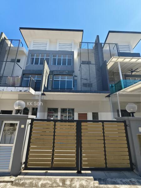 (KITCHEN FULLY EXTENDED) 3 STOREY @ VILLA PERDANA - 2