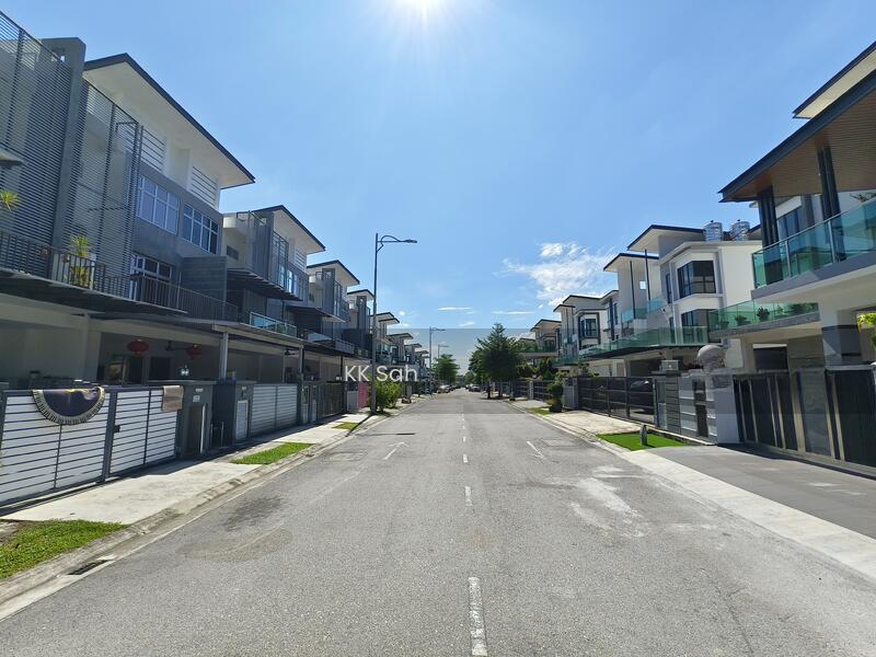 (KITCHEN FULLY EXTENDED) 3 STOREY @ VILLA PERDANA - 3
