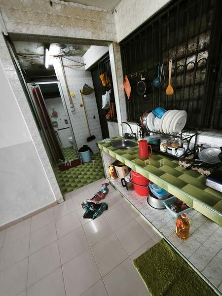 Flat Taman Ungku Tun Aminah - 4