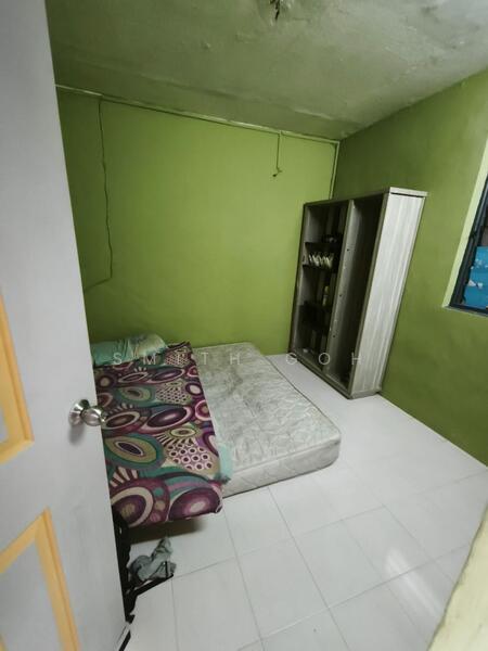 Flat Taman Ungku Tun Aminah - 3