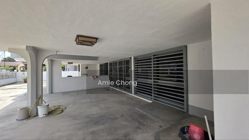 Pasir Pinji 2 Adjoining Semi D Below Market Value For Sale - 2