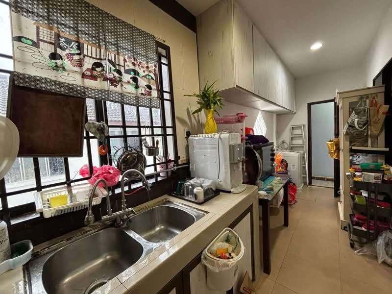 Taman Universiti - 5