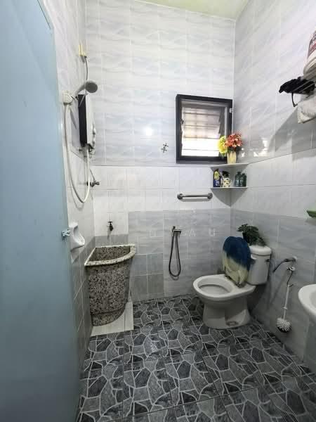 Ipoh batu gajah perdana renovated 2 storey endlot house for sale - 2