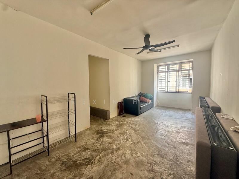 Flat Bukit Indah - 2