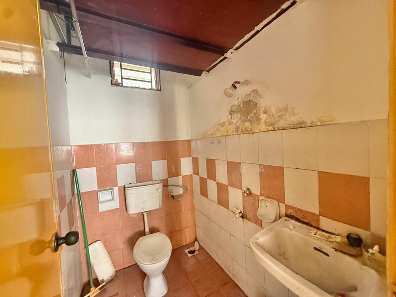 Flat Bukit Indah - 2