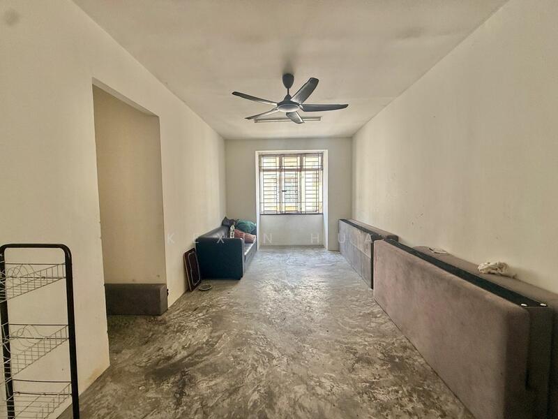 Flat Bukit Indah - 1