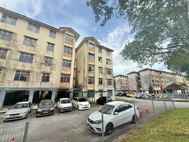 Flat Bukit Indah - 5