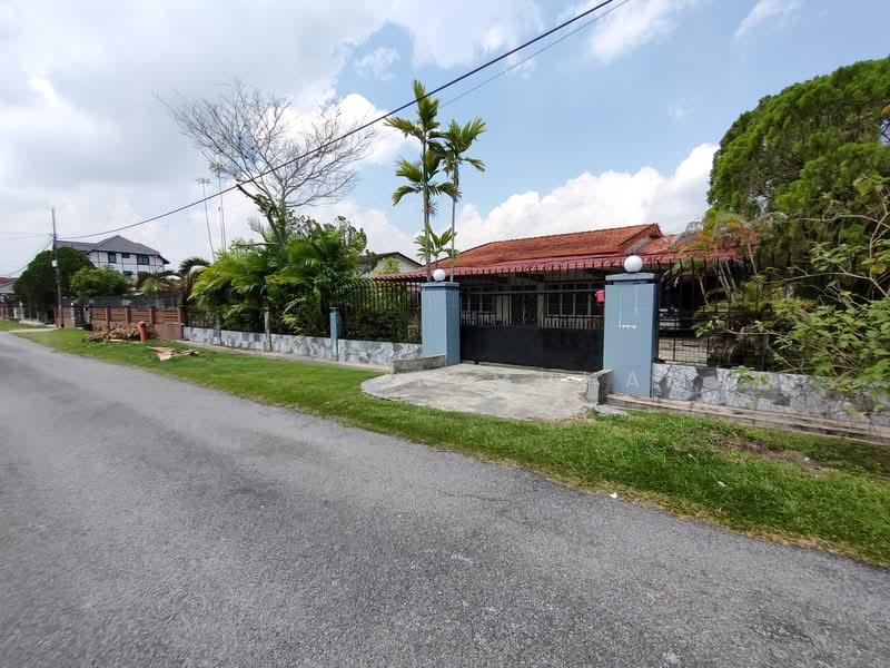 Bungalow House Eastern Garden Teluk Intan Perak - 2
