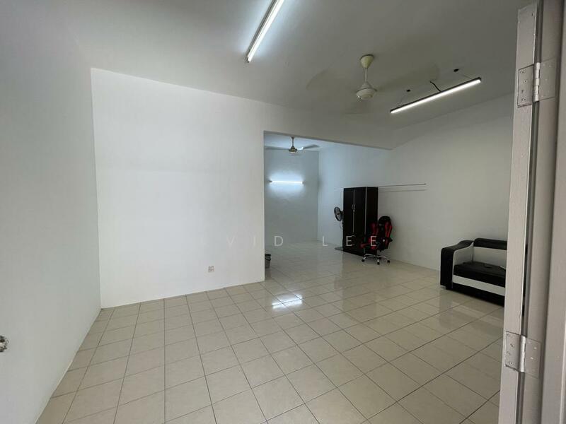 2-storey Terrace Taman Cahaya (Teluk Kumbar) - 2