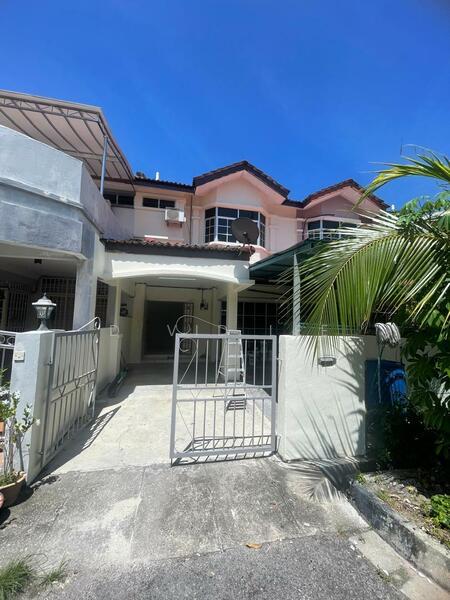2-storey Terrace Taman Cahaya (Teluk Kumbar) - 1