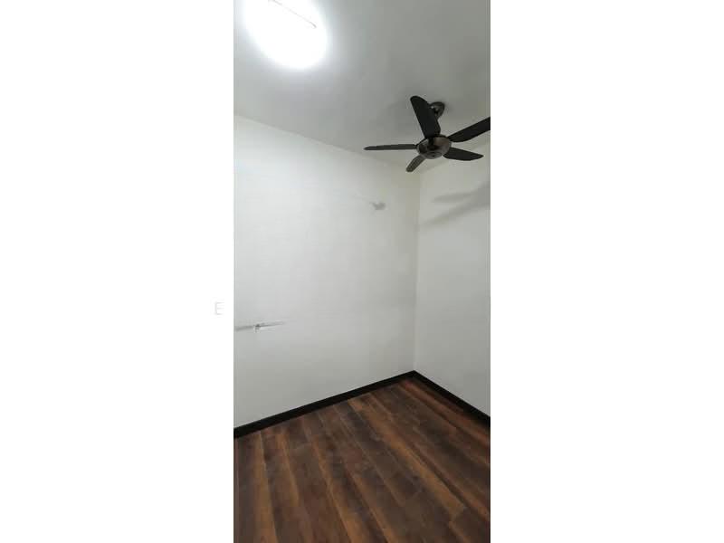 Symphony Tower (Menara Simfoni) - 3