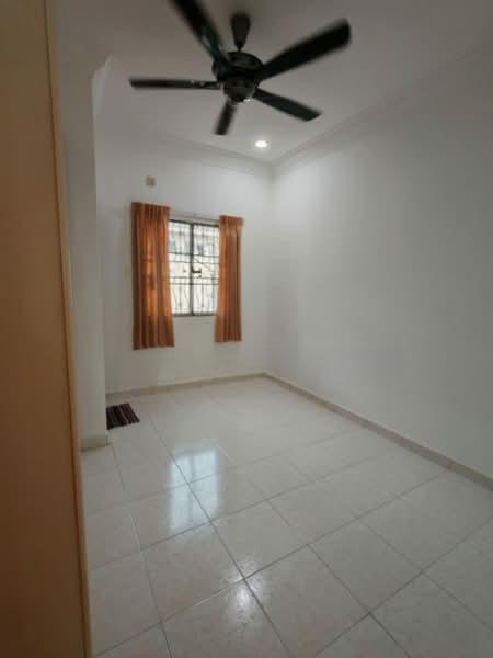 Taman Nusa Bestari - 2