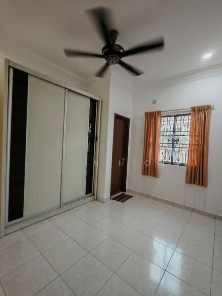 Taman Nusa Bestari - 4