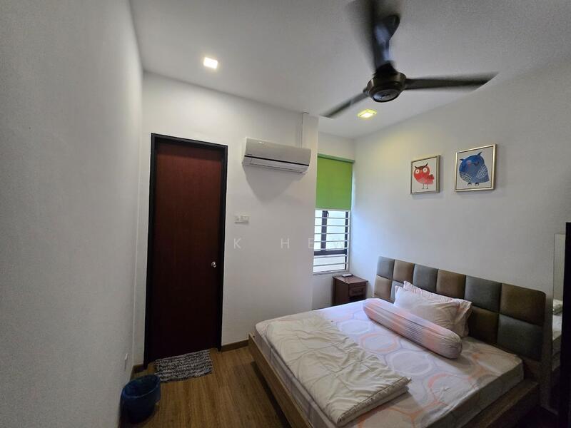 Kajang East - 4