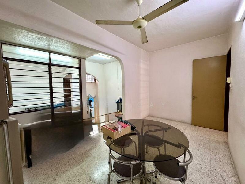 2 STY TERRACE | 1500SF | off MAIN ROAD nr MARKET - 3