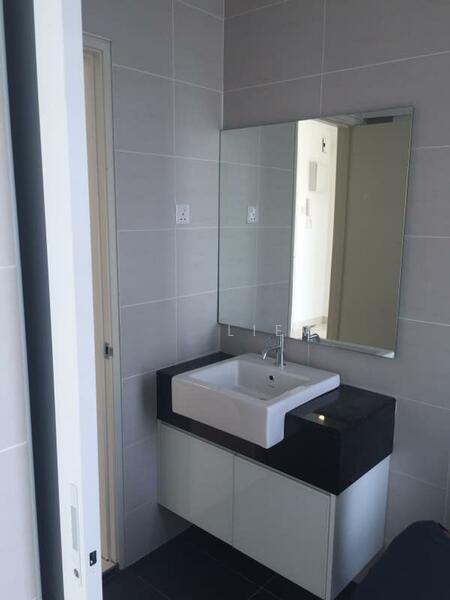 Symphony Tower (Menara Simfoni) - 3