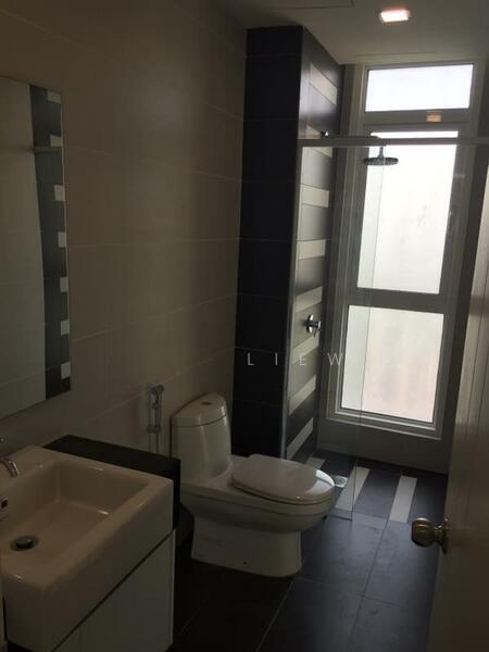 Symphony Tower (Menara Simfoni) - 4