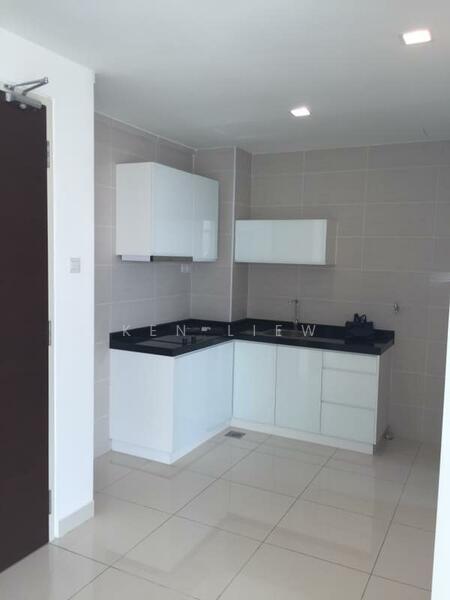 Symphony Tower (Menara Simfoni) - 1