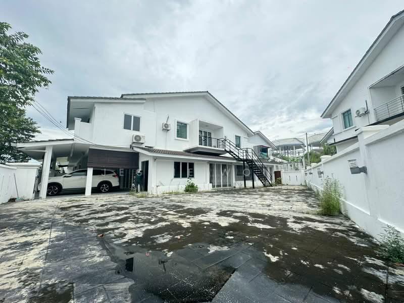 Botania Residence @ Saujana Rawang - 1