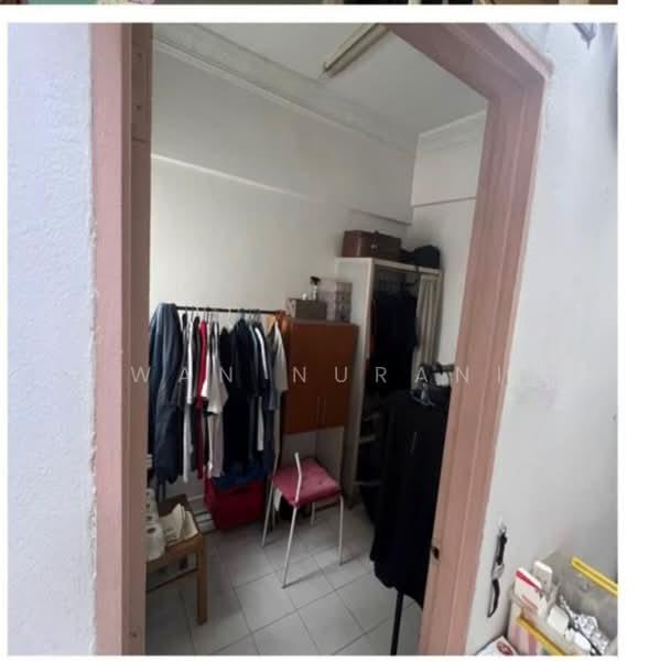 Prisma Perdana - 4