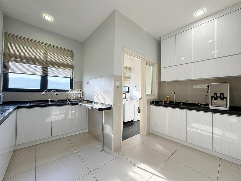 The Light Linear - 4