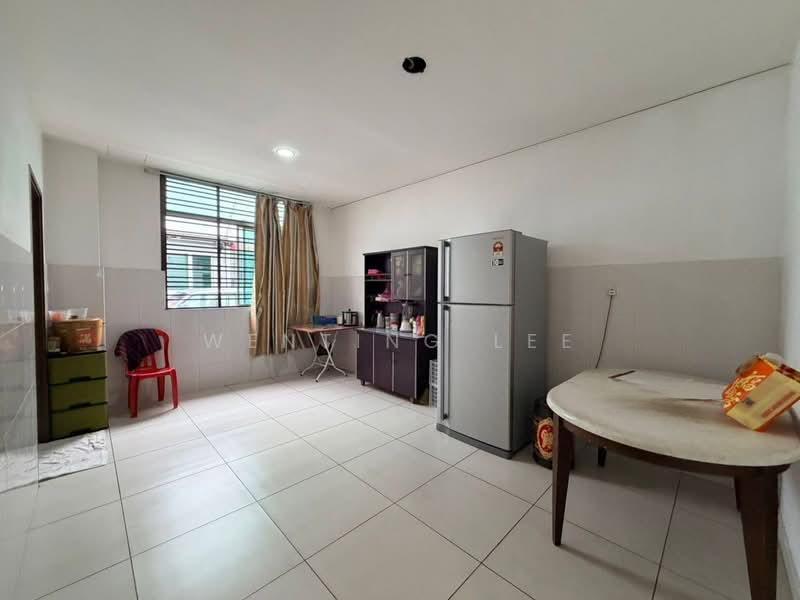 Rini Hills 2 - 5