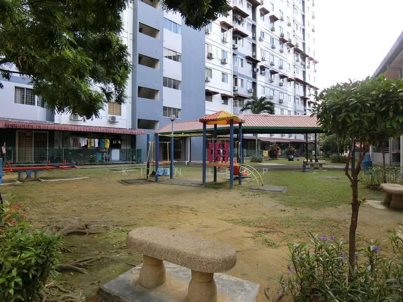 Pangsapuri Vista Serdang - 4